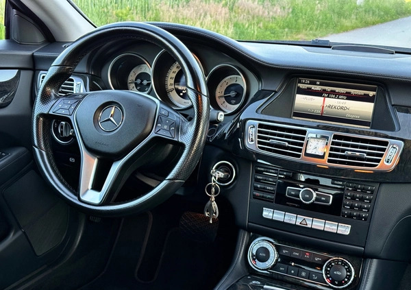 Mercedes-Benz CLS cena 65990 przebieg: 225000, rok produkcji 2012 z Radom małe 781
